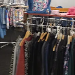 Bezoeker foto van Kringloopwinkel TweedeHams in Den Ham