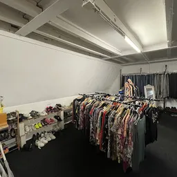 Bezoeker foto van Kringloopwinkel TweedeHams in Den Ham