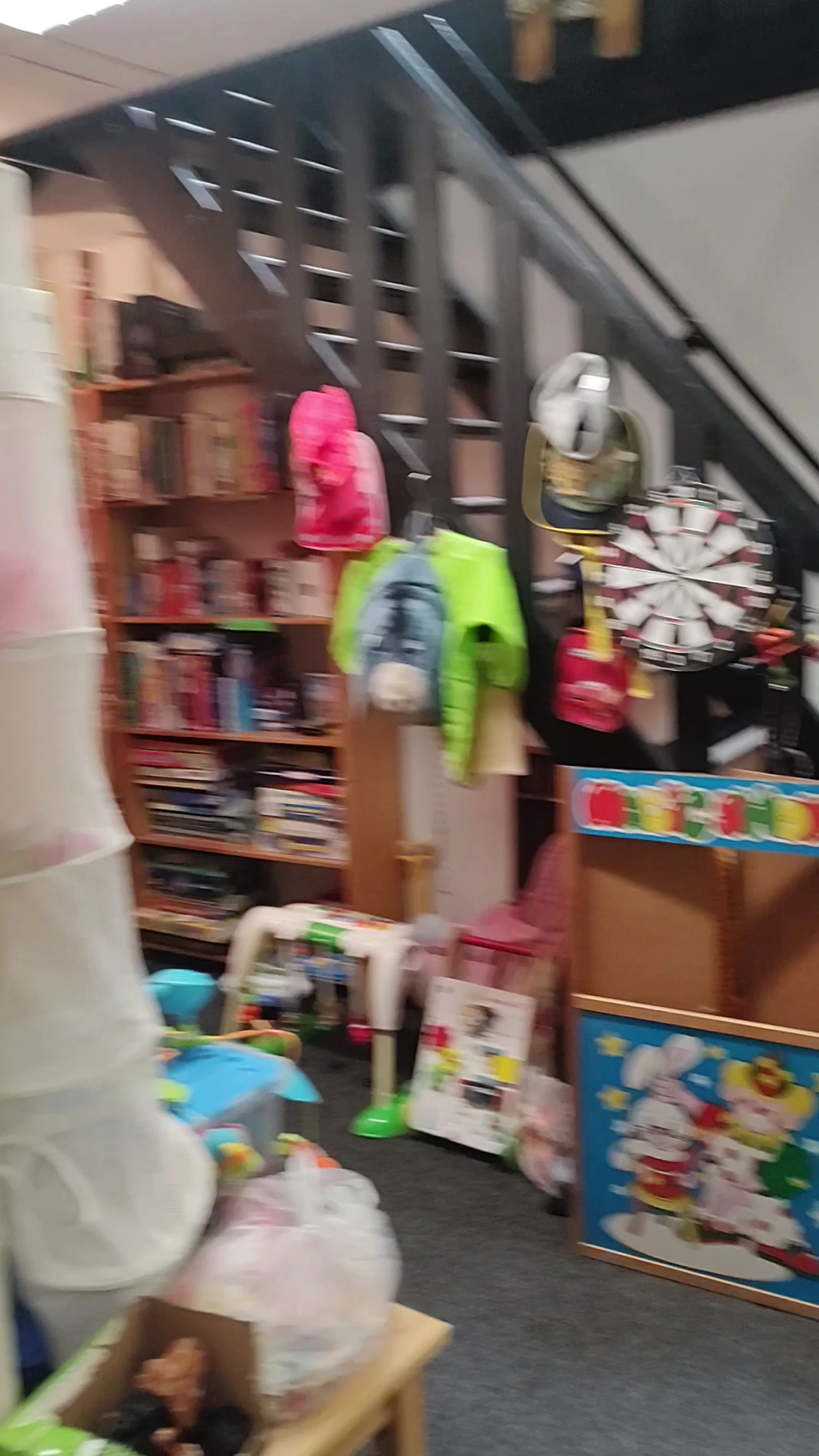 Kringloopwinkel Kringloopwinkel TweedeHams in Den Ham