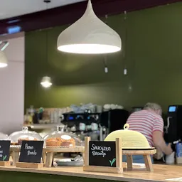 Bezoeker foto van Kringloopwinkel Twello in Twello