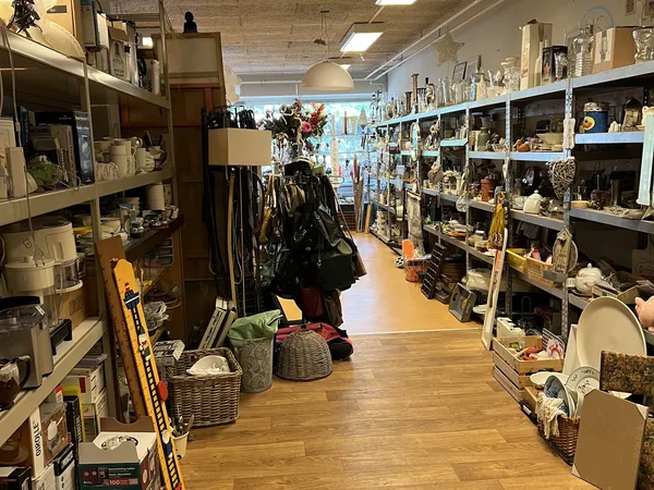 Kringloopwinkel Kringloopwinkel Van Alles Wat in Baarn