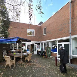 Bezoeker foto van Kringloopwinkel Van Alles Wat in Baarn