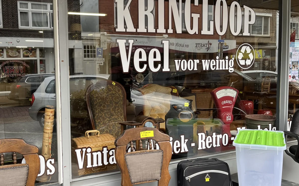 Kringloopwinkel Kringloopwinkel Veel voor Weinig in Alphen aan den Rijn