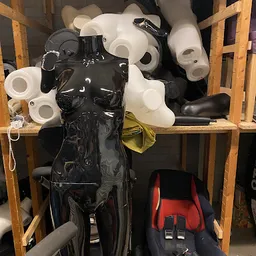 Bezoeker foto van Kringloopwinkel Velserbroek in Velserbroek