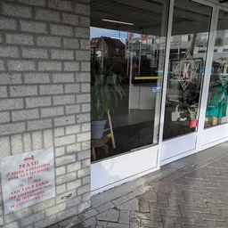 Bezoeker foto van Kringloopwinkel Vintage and More in Heumen
