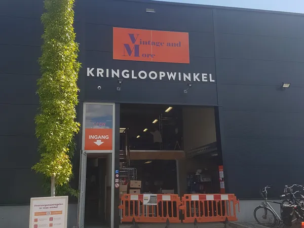 Kringloopwinkel Kringloopwinkel Vintage and More in Heumen