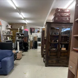 Bezoeker foto van Kringloopwinkel Waalwijk in Waalwijk