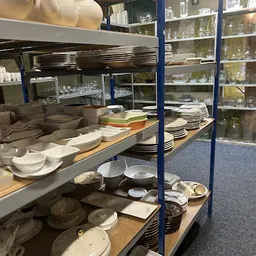 Bezoeker foto van Kringloopwinkel Waalwijk in Waalwijk