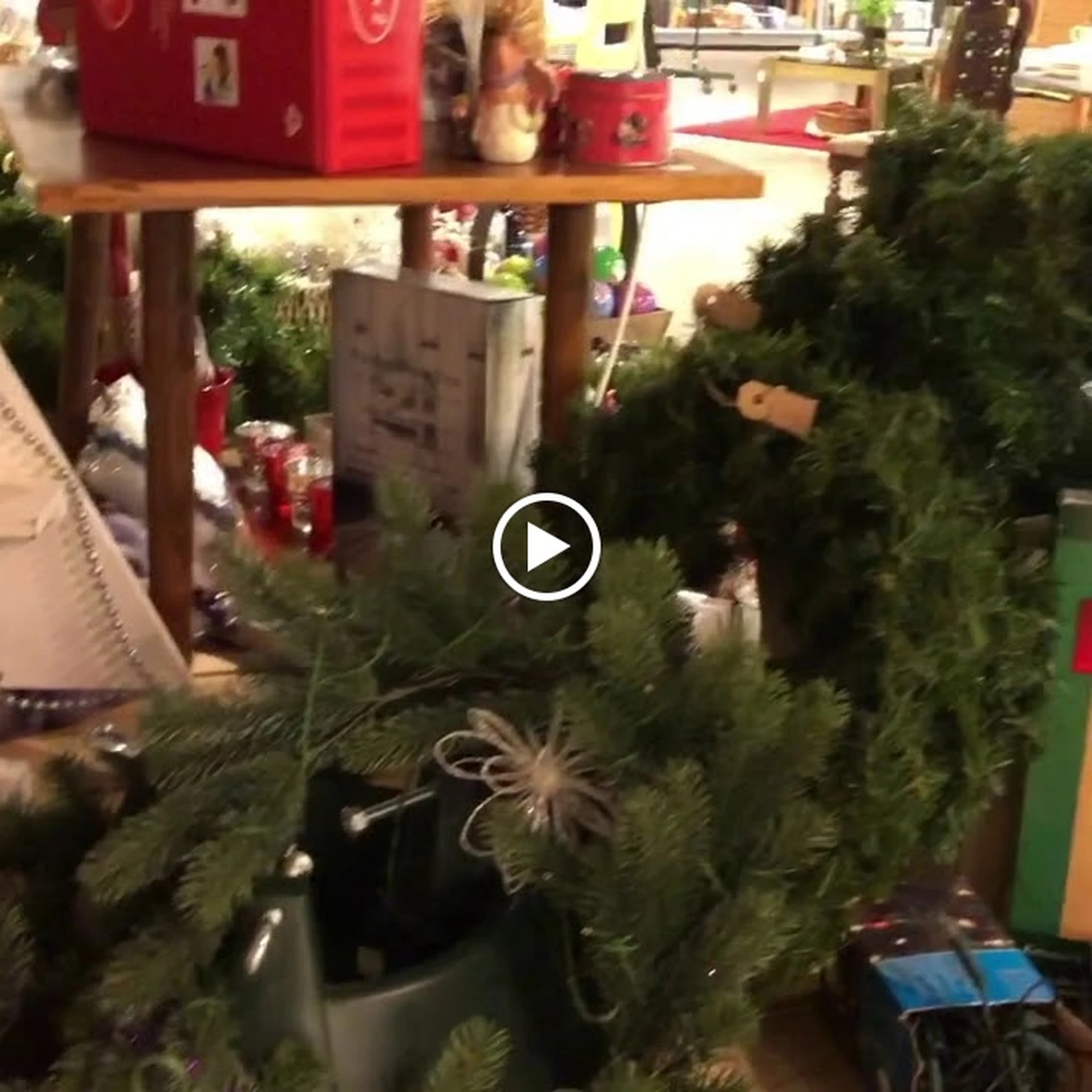 Kringloopwinkel Kringloopwinkel Woord & Daad in Nieuwerkerk