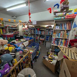 Bezoeker foto van Kringloopwinkel Zaanstreek in Zaandam