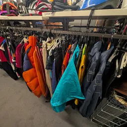 Bezoeker foto van Kringloopwinkel Zaanstreek in Zaandam