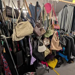 Bezoeker foto van Kringloopwinkel Zaanstreek in Zaandam