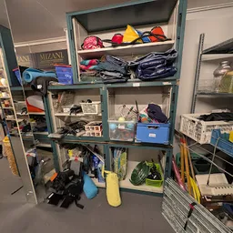 Bezoeker foto van Kringloopwinkel Zaanstreek in Zaandam