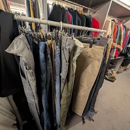 Bezoeker foto van Kringloopwinkel Zaanstreek in Zaandam