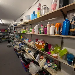 Bezoeker foto van Kringloopwinkel Zaanstreek in Zaandam