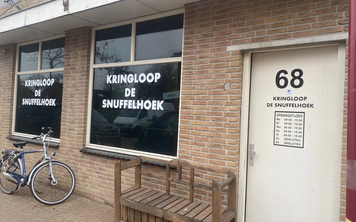 Kringloopwinkel Kringloopwinkel Kringloper de Snuffelhoek in Halsteren