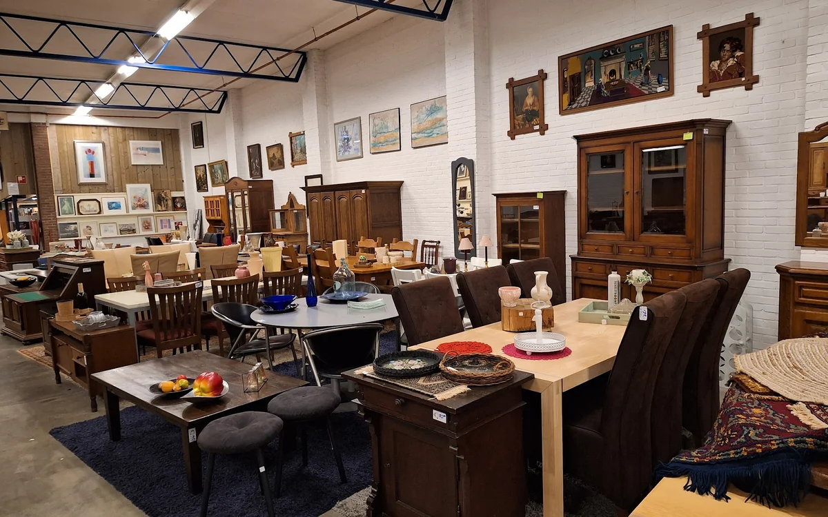 Kringloopwinkel Kringloopwinkel Kringwinkel Infini in Echt