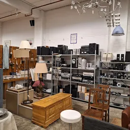 Bezoeker foto van Kringloopwinkel Kringwinkel Infini in Echt