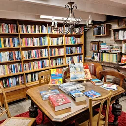 Bezoeker foto van Kringloopwinkel Kringwinkel Infini in Echt