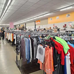 Bezoeker foto van Kringloopwinkel Kringwinkel Maasland in Lanaken