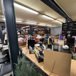 Bezoeker foto van Kringwinkel Maasland - Maasmechelen ( De Burenwinkel) in Maasmechelen