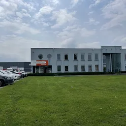 Bezoeker foto van Kringwinkel Maasland - Maasmechelen ( De Burenwinkel) in Maasmechelen