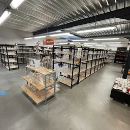 Bezoeker foto van Kringwinkel Maasland - Maasmechelen ( De Burenwinkel) in Maasmechelen