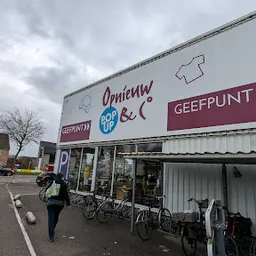 Bezoeker foto van Kringloopwinkel Kringwinkel Opnieuw & Co vzw in Lier