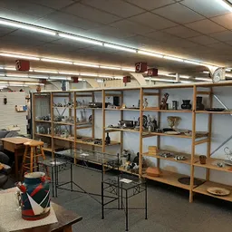 Bezoeker foto van Kringloopwinkel Kringwinkel Opnieuw & Co vzw in Lier