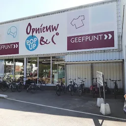 Bezoeker foto van Kringloopwinkel Kringwinkel Opnieuw & Co vzw in Lier