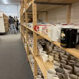 Bezoeker foto van Kringloopwinkel Kringwinkel Opnieuw & Co vzw in Lier