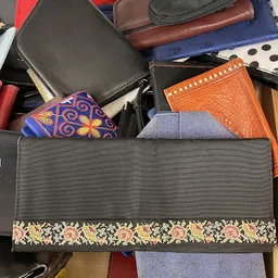 Bezoeker foto van Kringloopwinkel Kringwinkel Opnieuw & Co vzw in Lier