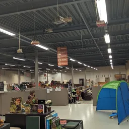Bezoeker foto van Kringloopwinkel Kringwinkel Stroom (Meubelen) in Aalst