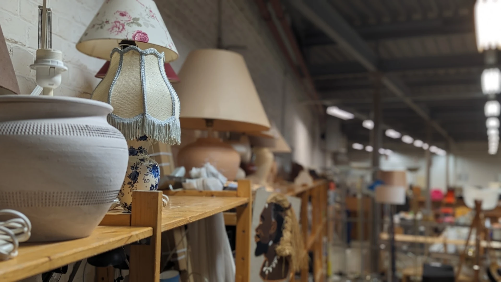 Bezoeker foto van Kringloopwinkel Kringwinkel Stroom (Meubelen) in Aalst
