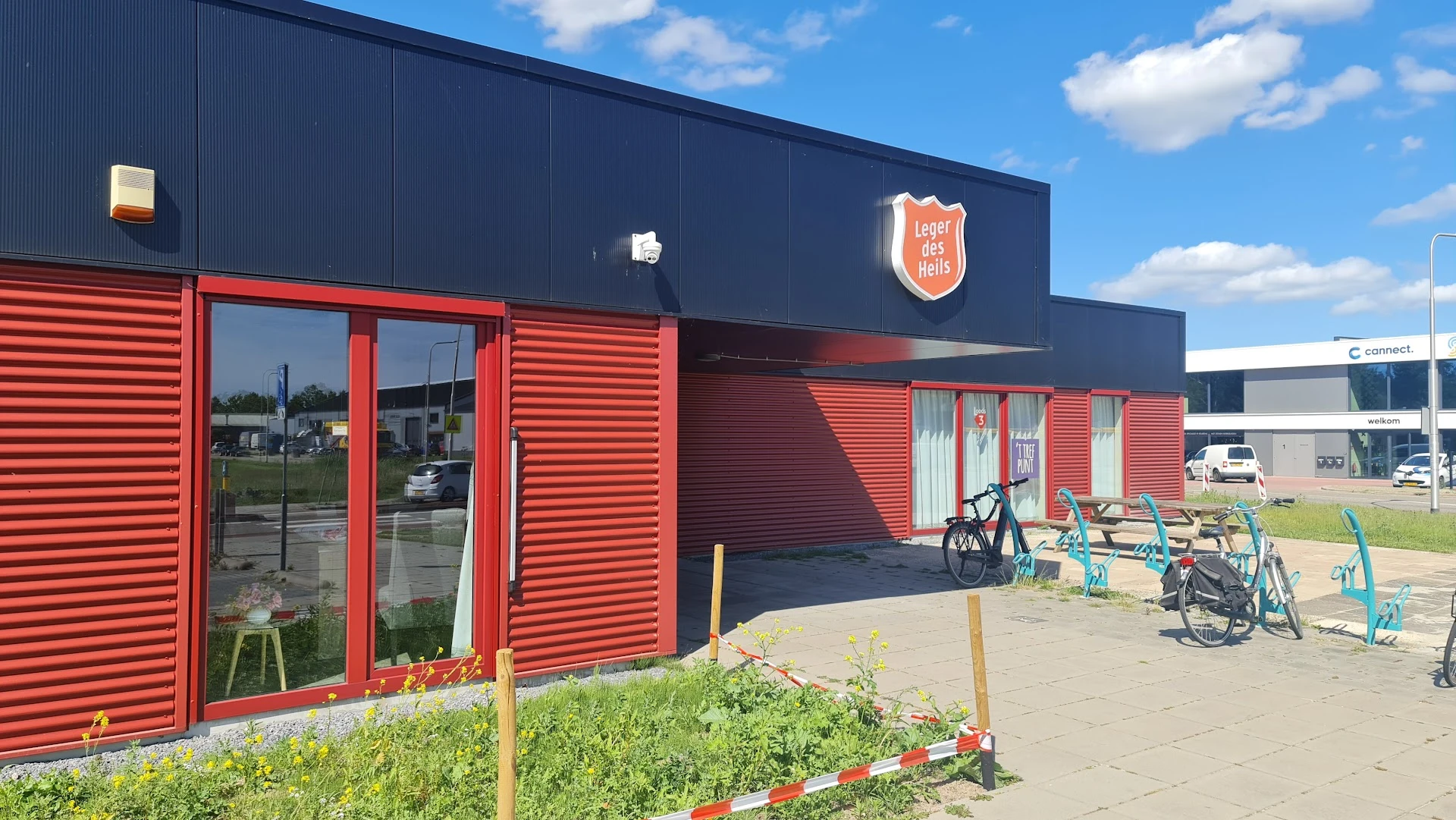 Kringloopwinkel Kringloopwinkel Leger des Heils - Dienstencentrum Tholen in Sint-Maartensdijk