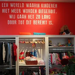 Kringloopwinkel Kringloopwinkel Leger Des Heils Kledingwinkel Eindhoven in Eindhoven