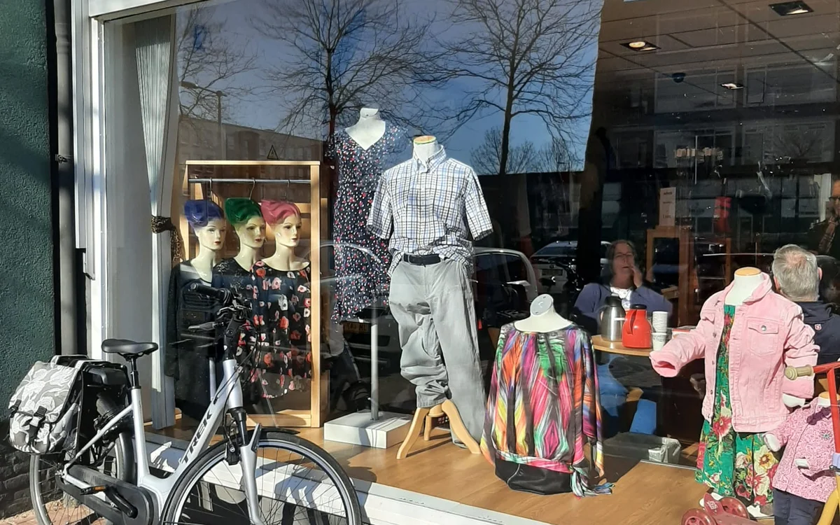 Kringloopwinkel Leger Des Heils Tweedehands Kleding Winkel in Arnhem