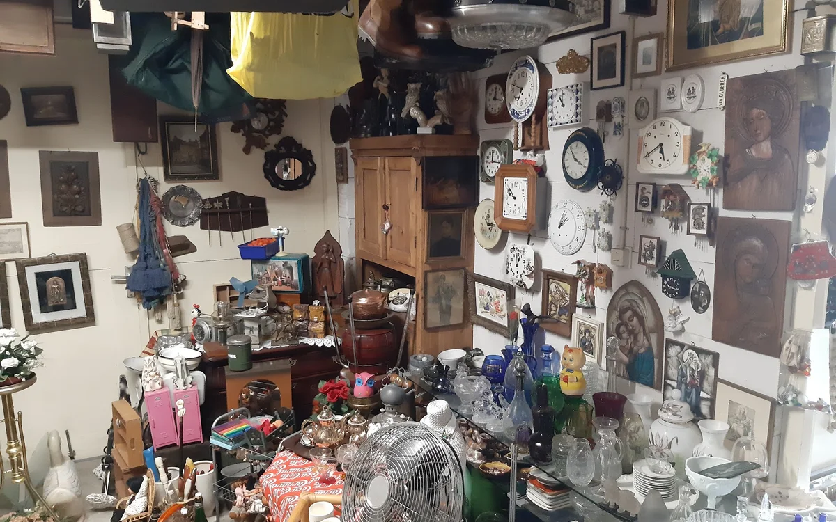 Kringloopwinkel Leo's Snuffelschuur in Kerkdriel