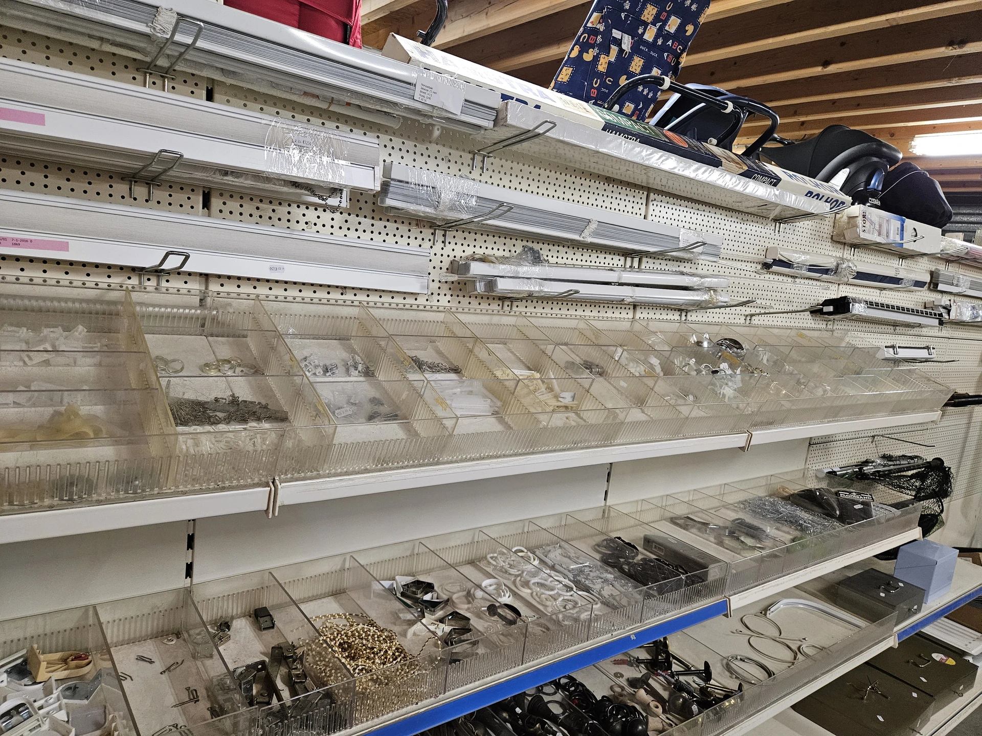 Bezoeker foto van Kringloopwinkel Lichtpuntloods in Kollumersweach