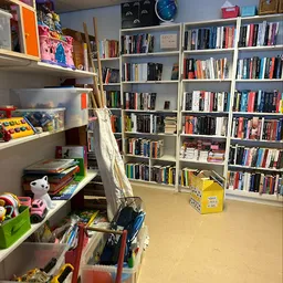 Bezoeker foto van Kringloopwinkel Litania's Zonnestraal in Brummen