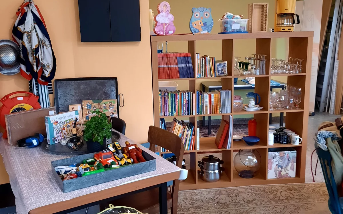 Kringloopwinkel Kringloopwinkel Loev in Den Haag