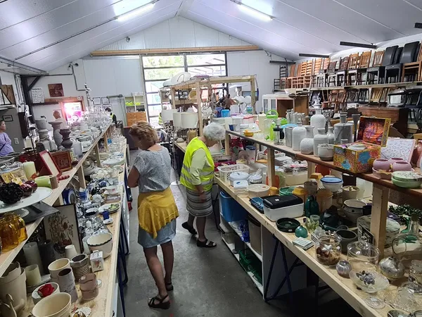 Kringloopwinkel LoodsW in Lunteren