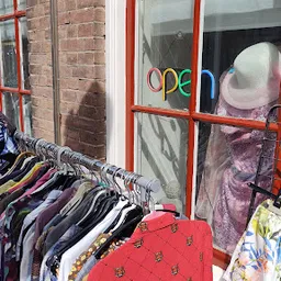 Bezoeker foto van Kringloopwinkel Lotus 2e hands in Middelburg