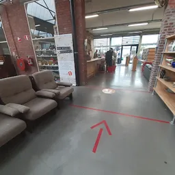 Bezoeker foto van M-accent Kringloopwinkel Eeklo in Eeklo