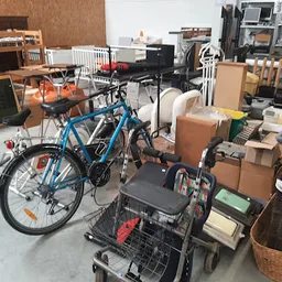 Bezoeker foto van M-accent Kringloopwinkel Maldegem in Maldegem