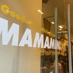 Kringloopwinkel Kringloopwinkel Mamamini Kledingboetiek in Groningen Stad