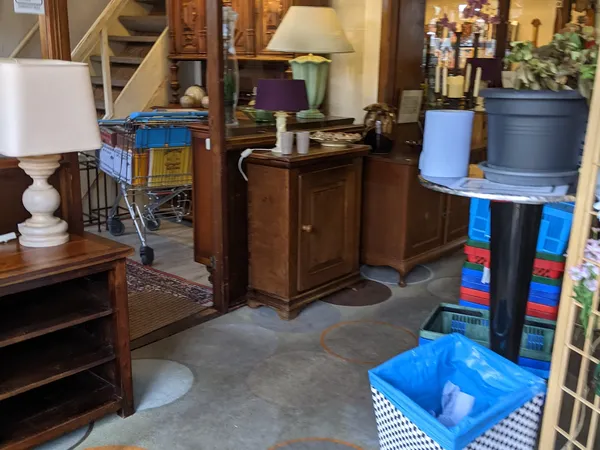 Kringloopwinkel Maro Kringloopwinkel En Ontruimingen in Malden