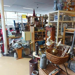 Bezoeker foto van Kringloopwinkel Mijn Kraam Emmen in Emmen