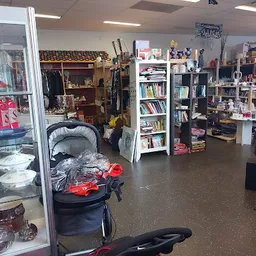 Bezoeker foto van Kringloopwinkel Mijn Kraam Emmen in Emmen