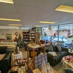 Bezoeker foto van Kringloopwinkel Mini Manna Winterswijk in Winterswijk